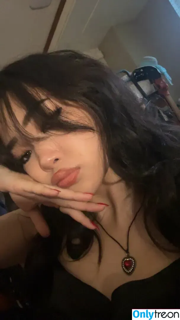 Natalie Tran nude photo #0195 (itsnatalietran)