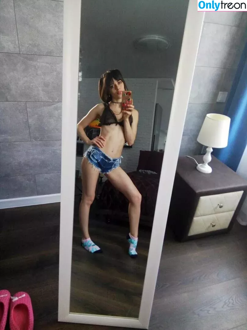 natalieflowers nude photo #0083 (natalieflowers.livefit)