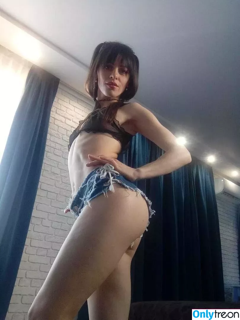 natalieflowers nude photo #0084 (natalieflowers.livefit)