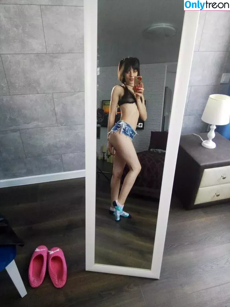natalieflowers nude photo #0086 (natalieflowers.livefit)