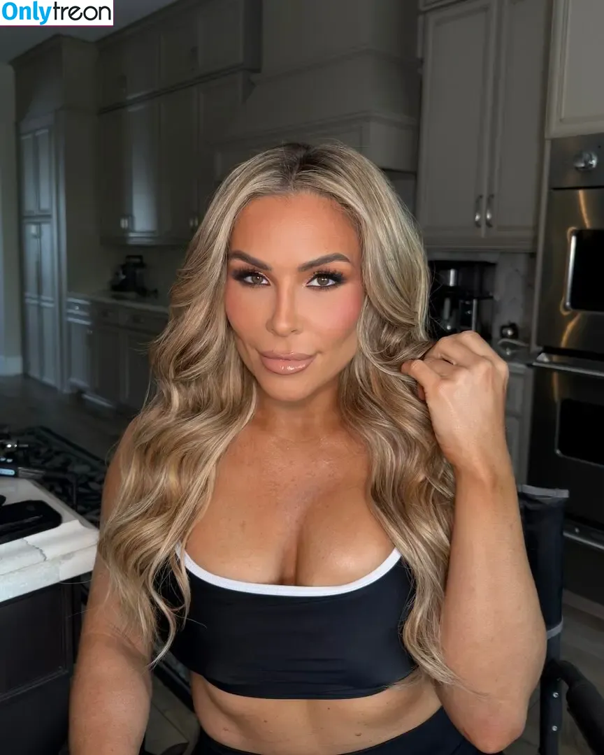 Natalya Neidhart голая photo #0082 (natalya_boat)