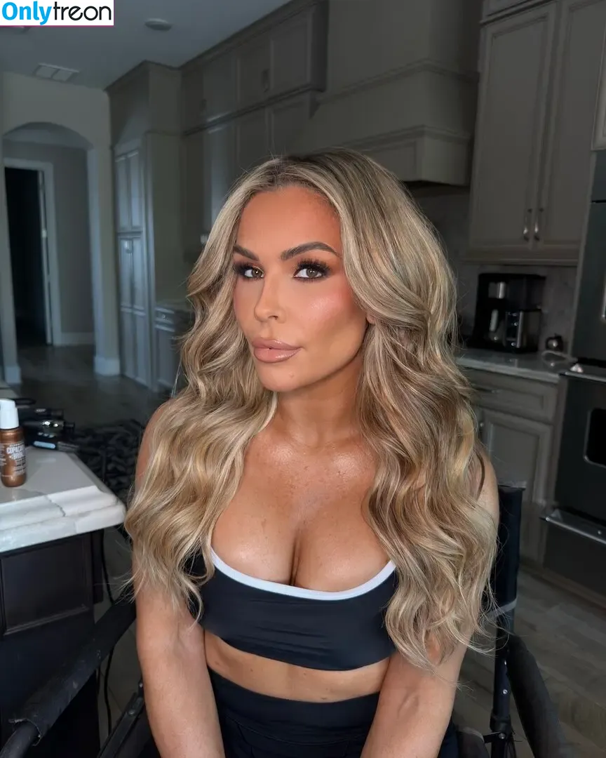 Natalya Neidhart голая photo #0083 (natalya_boat)