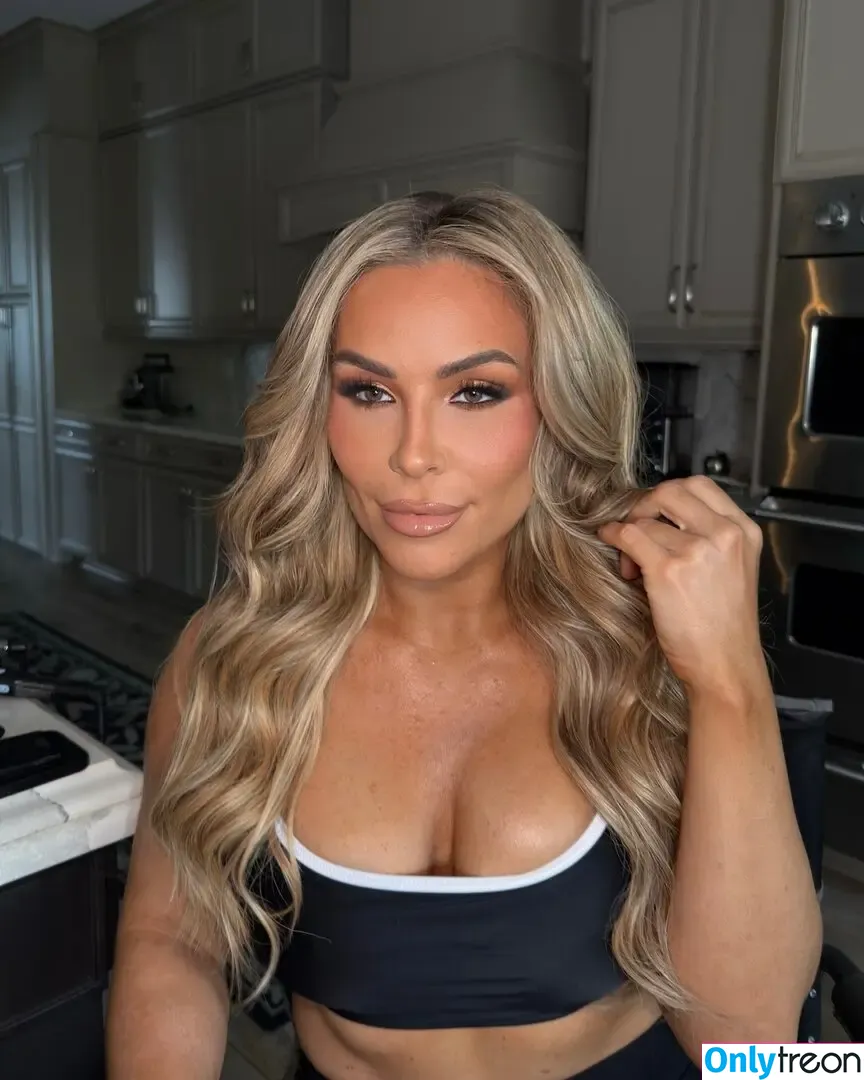 Natalya Neidhart голая photo #0085 (natalya_boat)