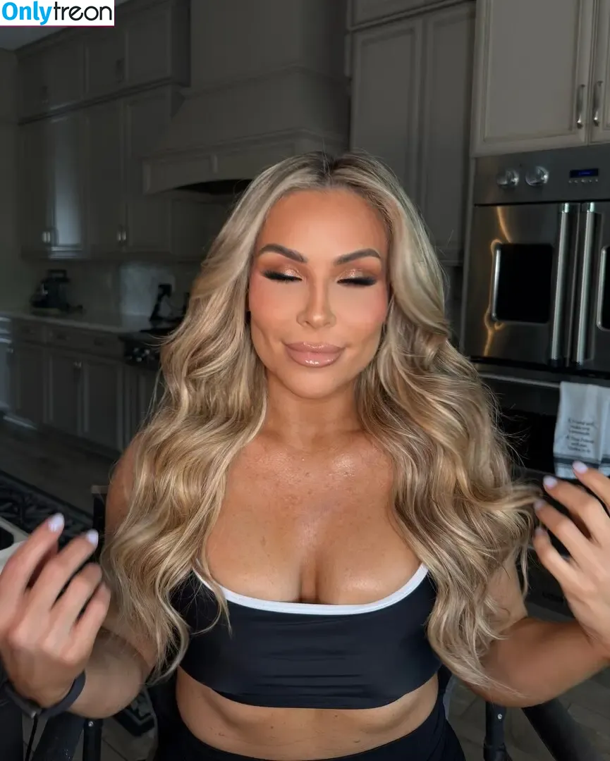 Natalya Neidhart голая photo #0086 (natalya_boat)