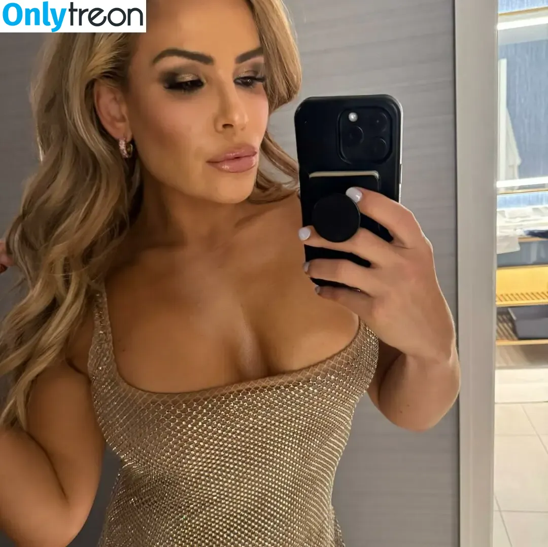 Natalya Neidhart nude photo #0106 (natalya_boat)