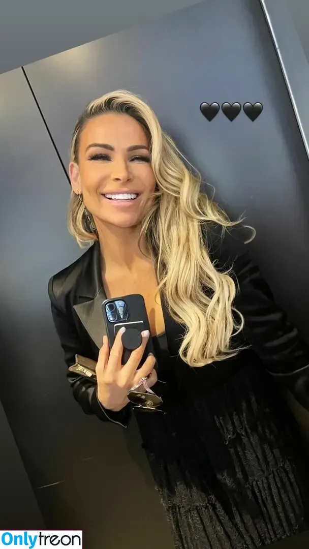Natalya Neidhart голая photo #0816 (Wwe / jenni-neidhart / natalya_boat)