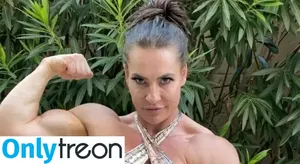 Natasha Broegger / Athenemusclegoddess / natasha_broegger / natashabroegger nude photo #0003