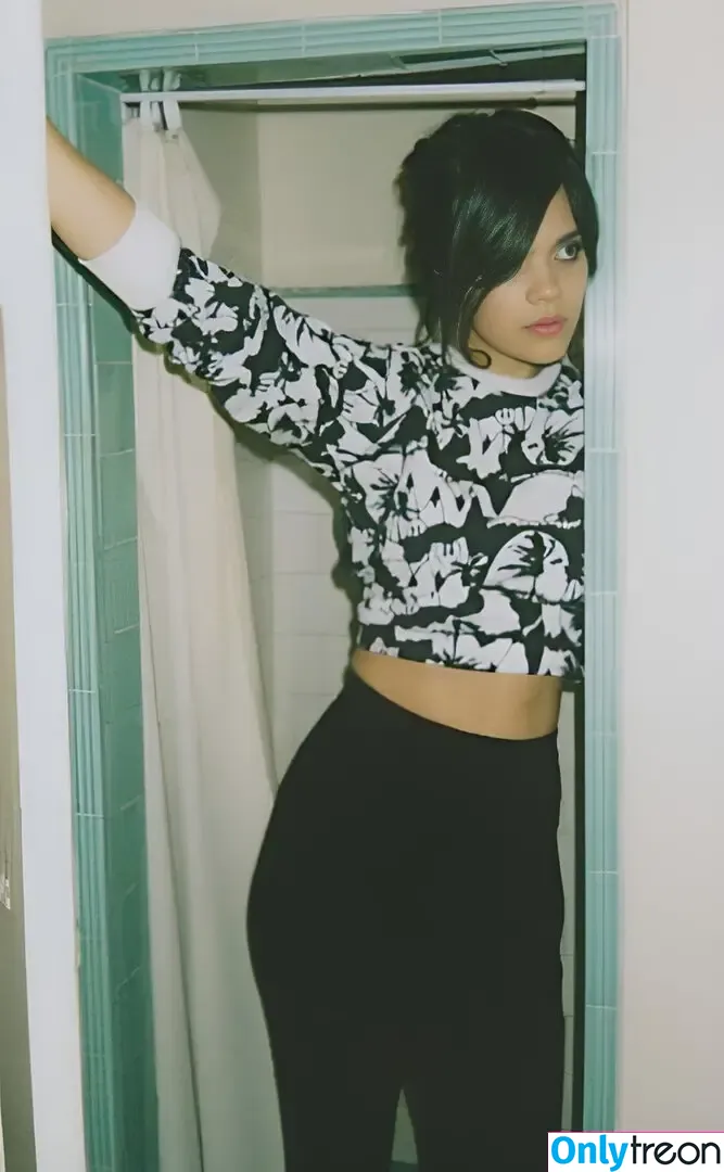 Natasha Khan nude photo #0002 (Natasha Khan)