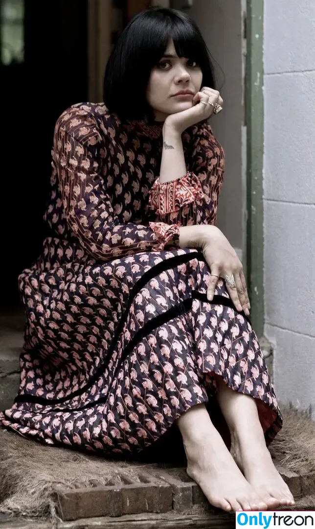 Natasha Khan голая photo #0010 (Natasha Khan)