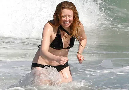 Natasha Lyonne / nlyonne nude photo #0060