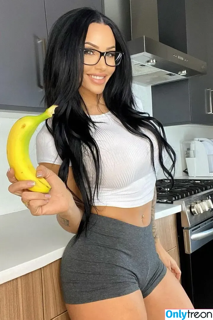 Natasha Noelle nude photo #0139 (natashanoelle / natashanoelle__)