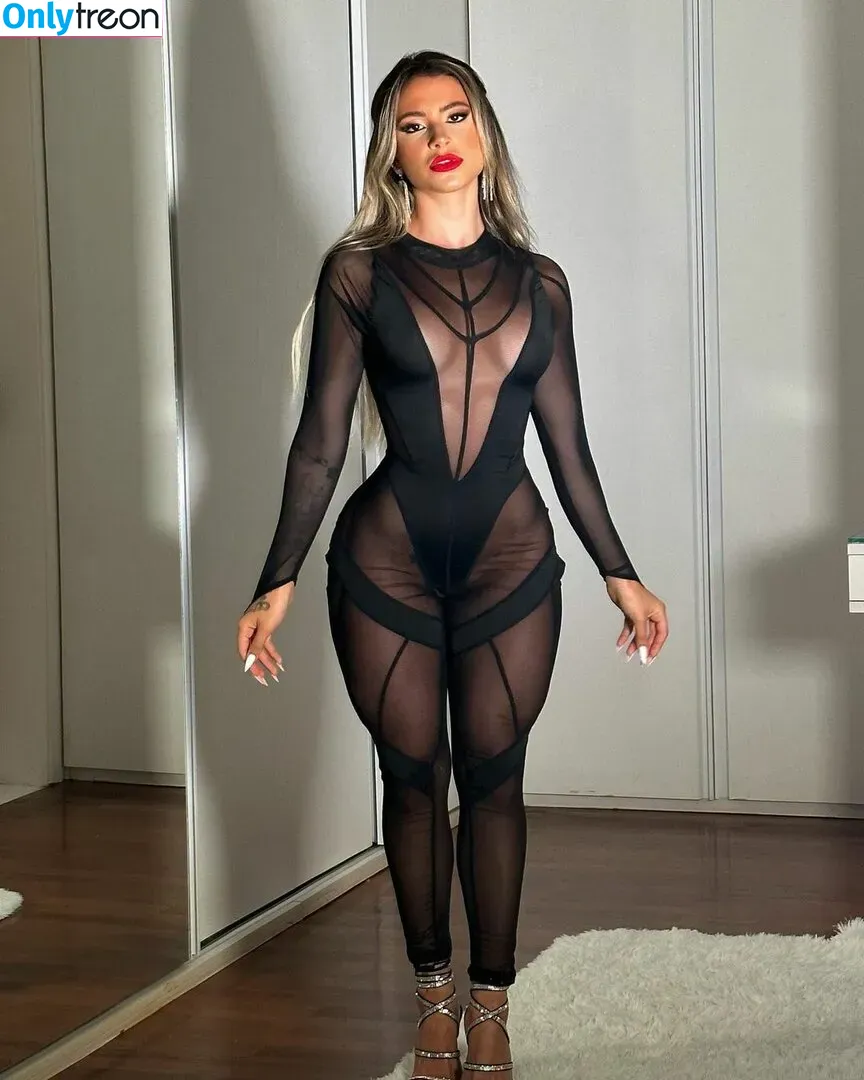 Nathalia Valente голая photo #0067 (nathaliavalente)