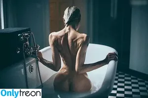 Nathalie Crivelli / fitalexa / littlefitmuse / luckymuse / nathalie.crivelli nude photo #0101