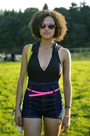 Nathalie Emmanuel / missnemmanuel / nathalieemmanuel фото голая #0103