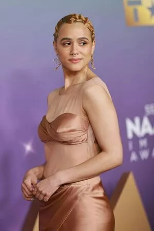 Nathalie Emmanuel / missnemmanuel / nathalieemmanuel фото голая #0199