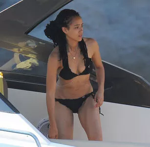 Nathalie Emmanuel / missnemmanuel / nathalieemmanuel фото голая #0242