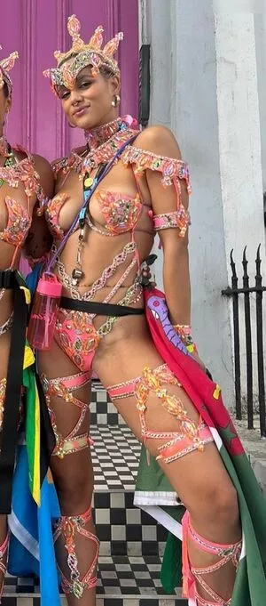 Nathalie Emmanuel / missnemmanuel / nathalieemmanuel фото голая #0381