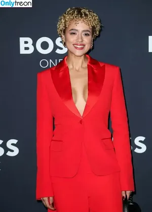 Nathalie Emmanuel / missnemmanuel / nathalieemmanuel фото голая #0550