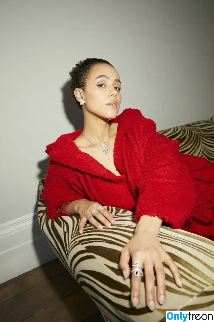 Nathalie Emmanuel голая photo #0114 (missnemmanuel / nathalieemmanuel)