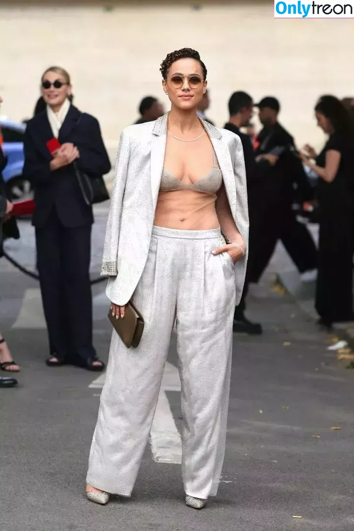 Nathalie Emmanuel nude photo #0221 (missnemmanuel / nathalieemmanuel)