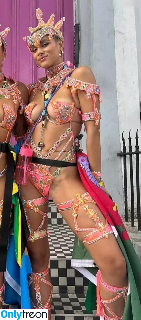 Nathalie Emmanuel nude photo #0381 (missnemmanuel / nathalieemmanuel)