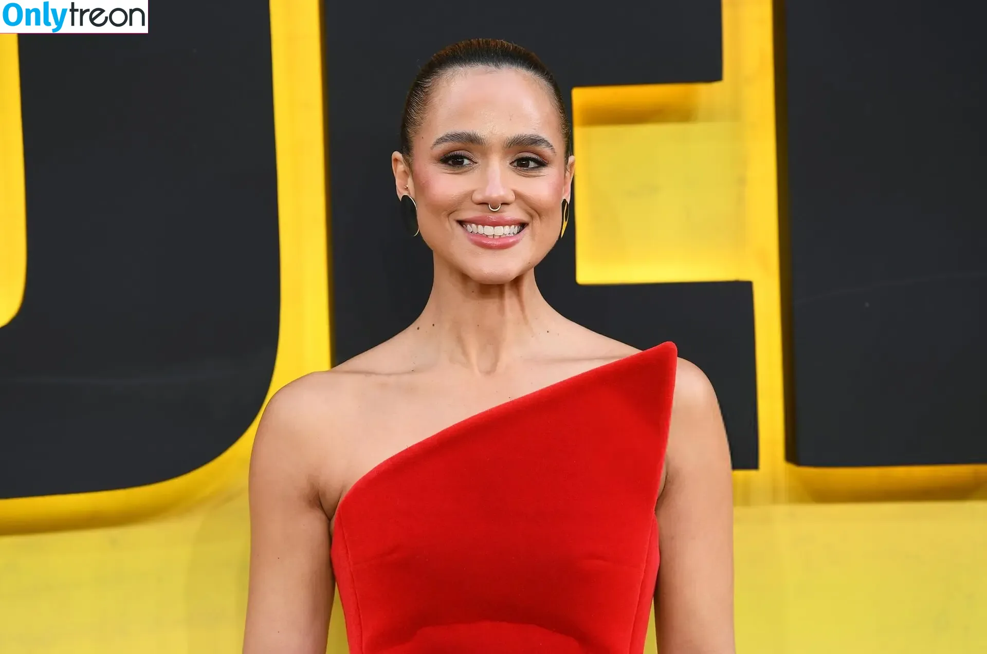 Nathalie Emmanuel голая photo #0664 (missnemmanuel / nathalieemmanuel)
