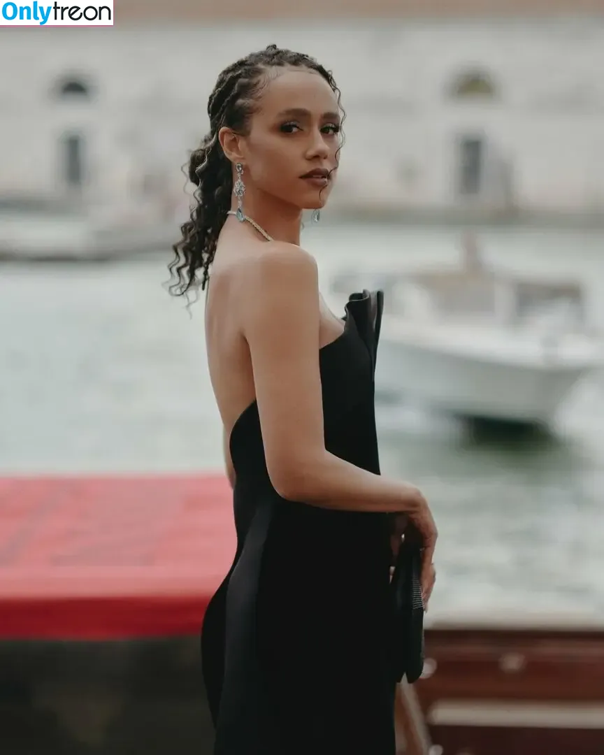 Nathalie Emmanuel nude photo #0744 (missnemmanuel / nathalieemmanuel)