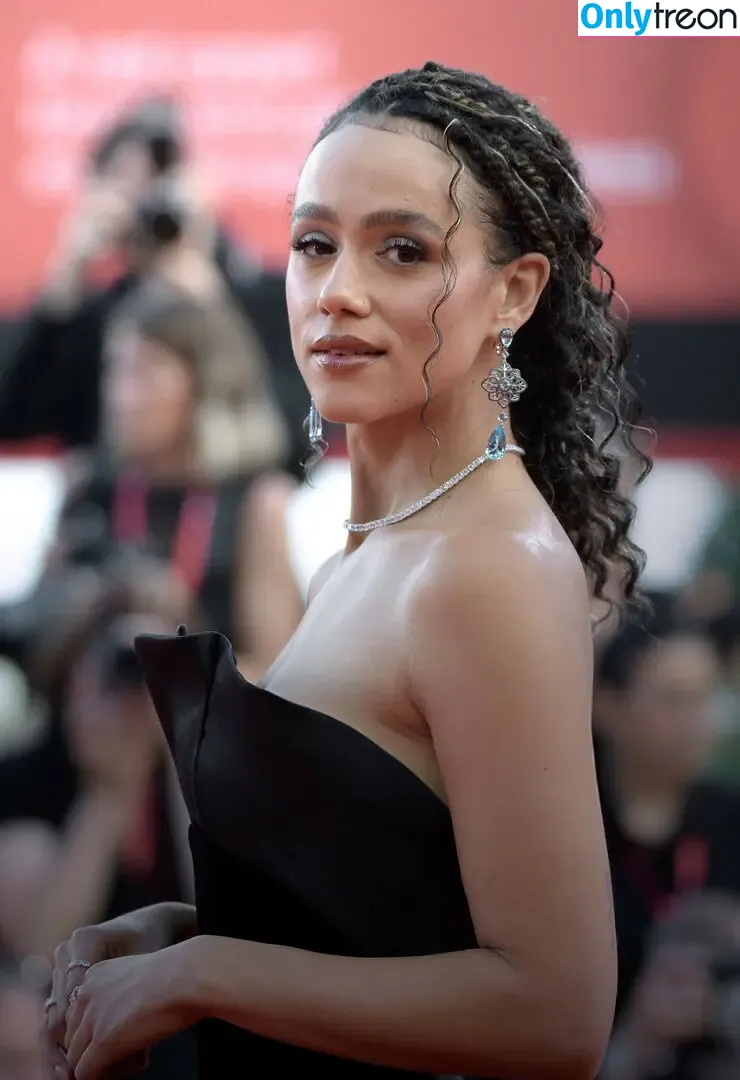 Nathalie Emmanuel nude photo #0770 (missnemmanuel / nathalieemmanuel)