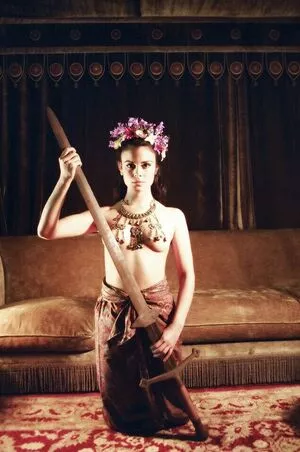 Nathalie Kelley / natkelley nude photo #0131