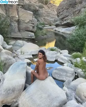 Nathalie Kelley / natkelley nude photo #0221