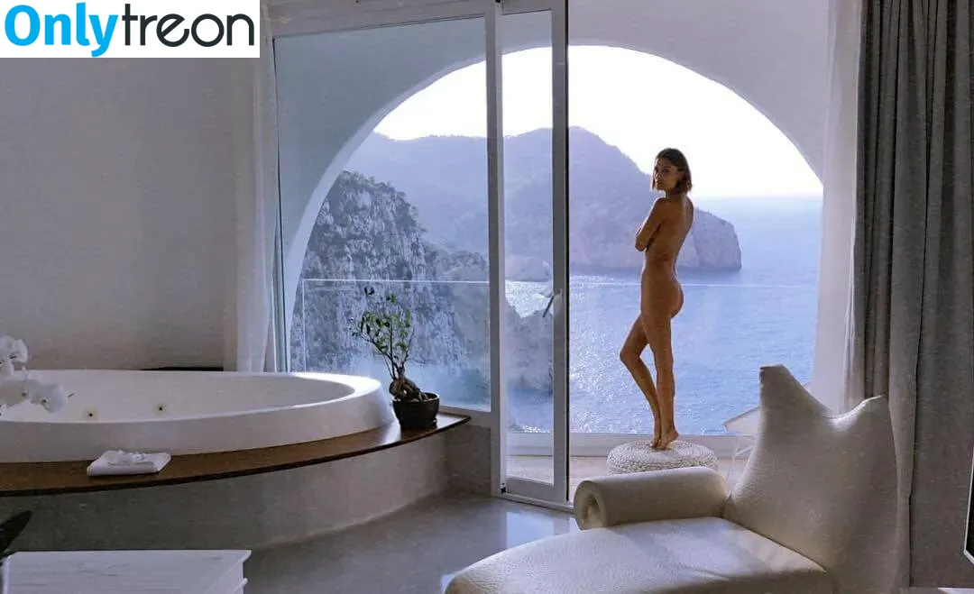 Nathalie Kelley nude photo #0025 (natkelley)