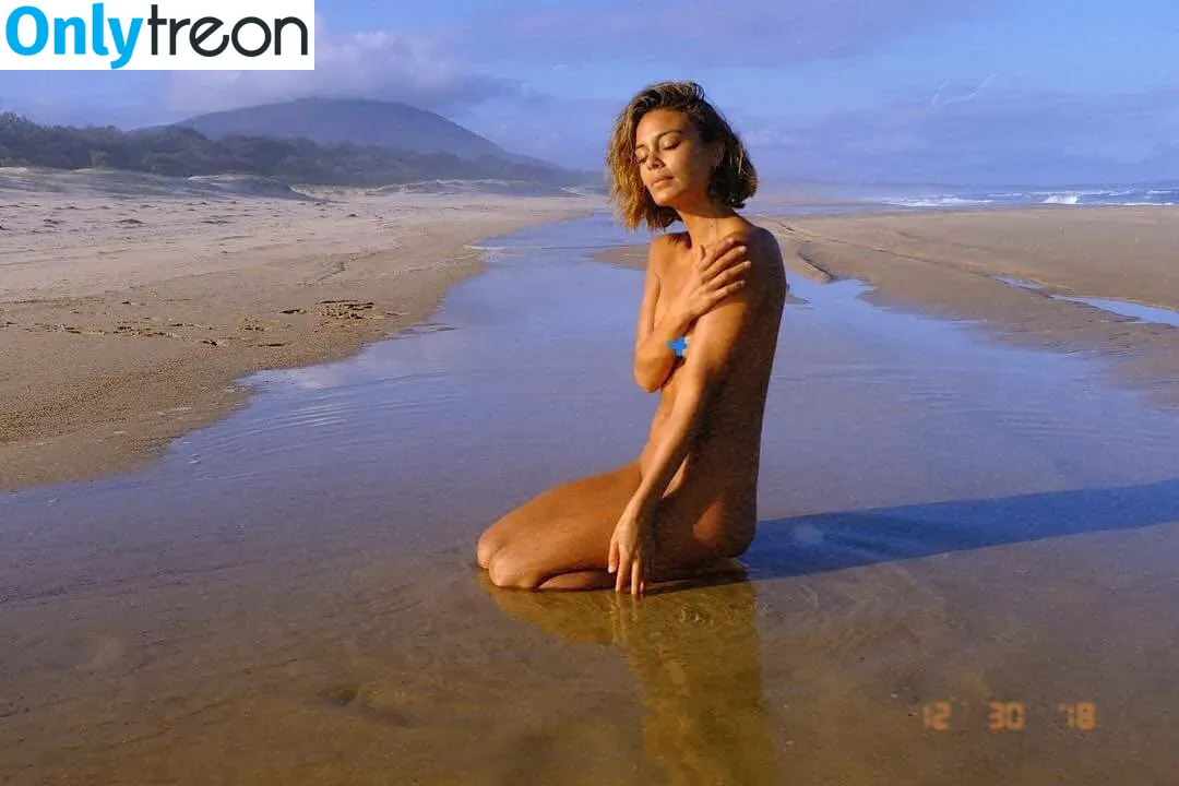 Nathalie Kelley nude photo #0028 (natkelley)