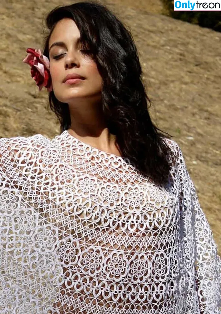 Nathalie Kelley nude photo #0063 (natkelley)
