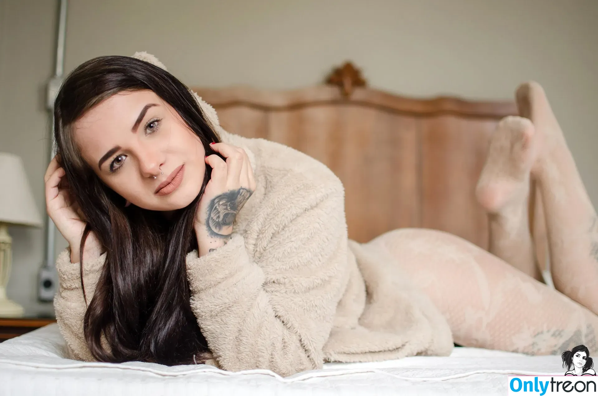 Nathi Suicide nude photo #0005 (nath.bisterco / nathisuicide)