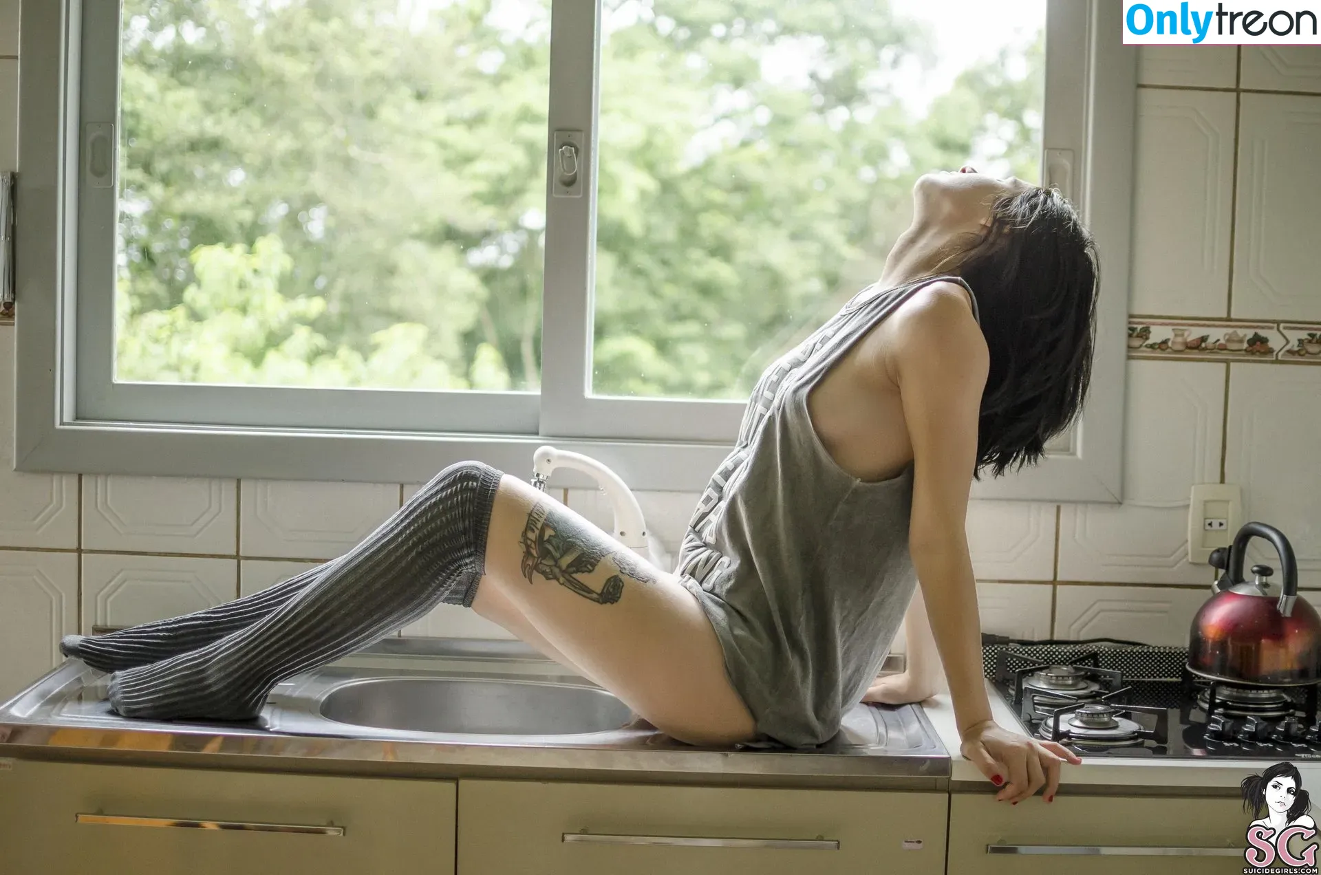 Nathi Suicide nude photo #0063 (nath.bisterco / nathisuicide)