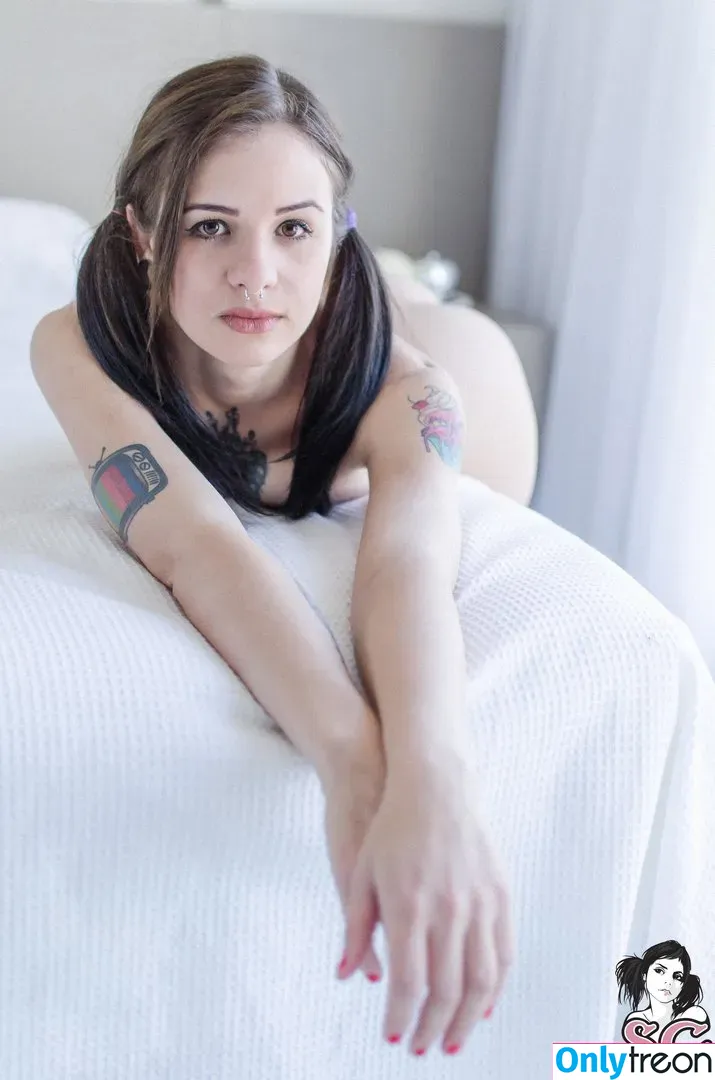 Nathi Suicide nude photo #0140 (nath.bisterco / nathisuicide)