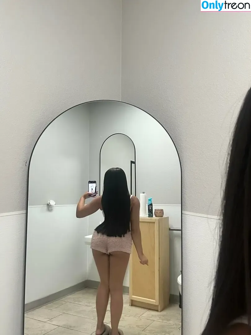 Naturalchina nude photo #1507 (Bubble Booty)