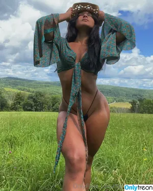  nude photo #0004