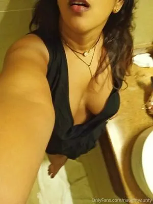 naughtyaunty / aunt.ylover448 nude photo #0049