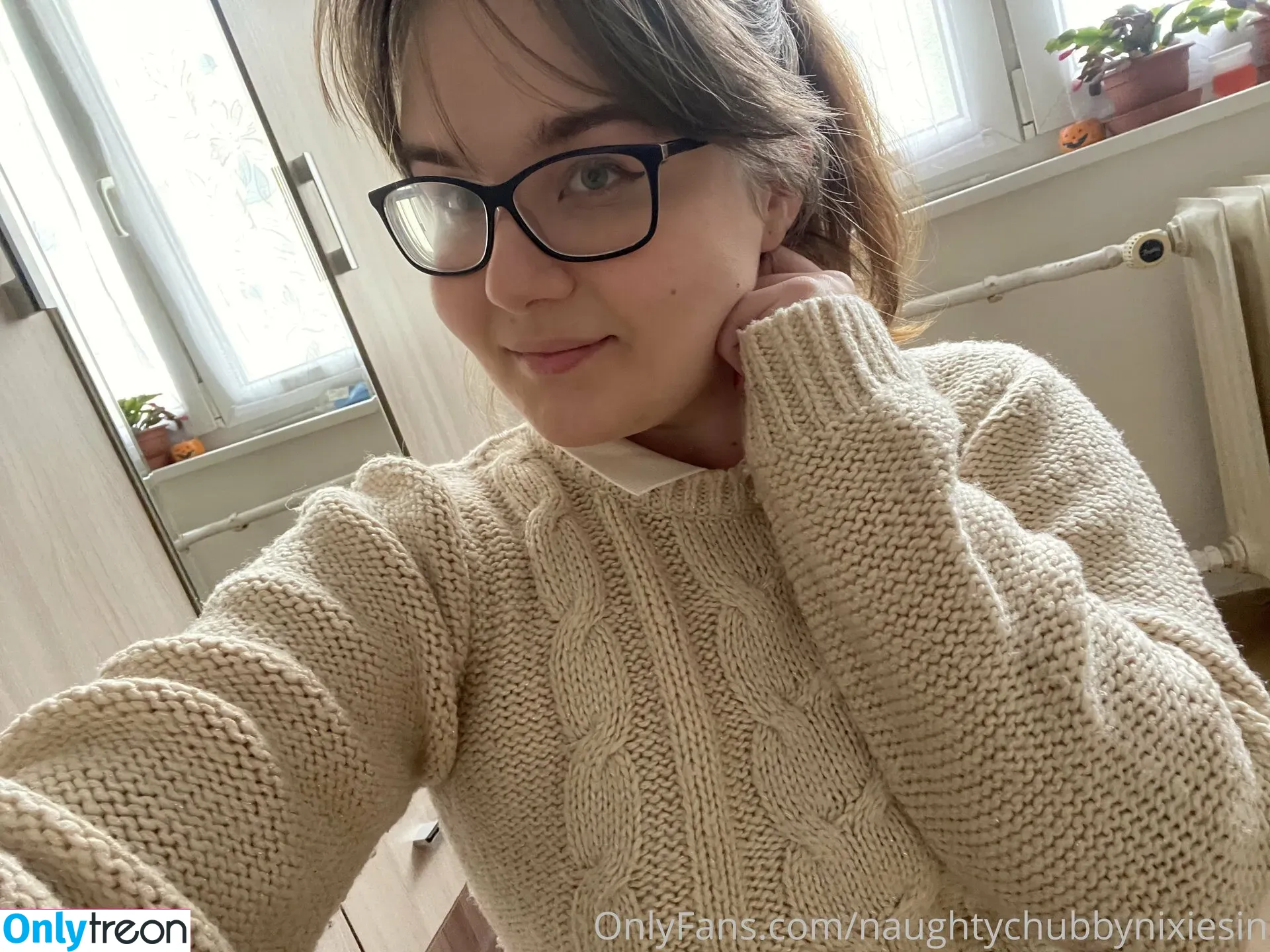 Naughtychubbynixiesin nude photo #0226 (Naughtychubbynixiesin)