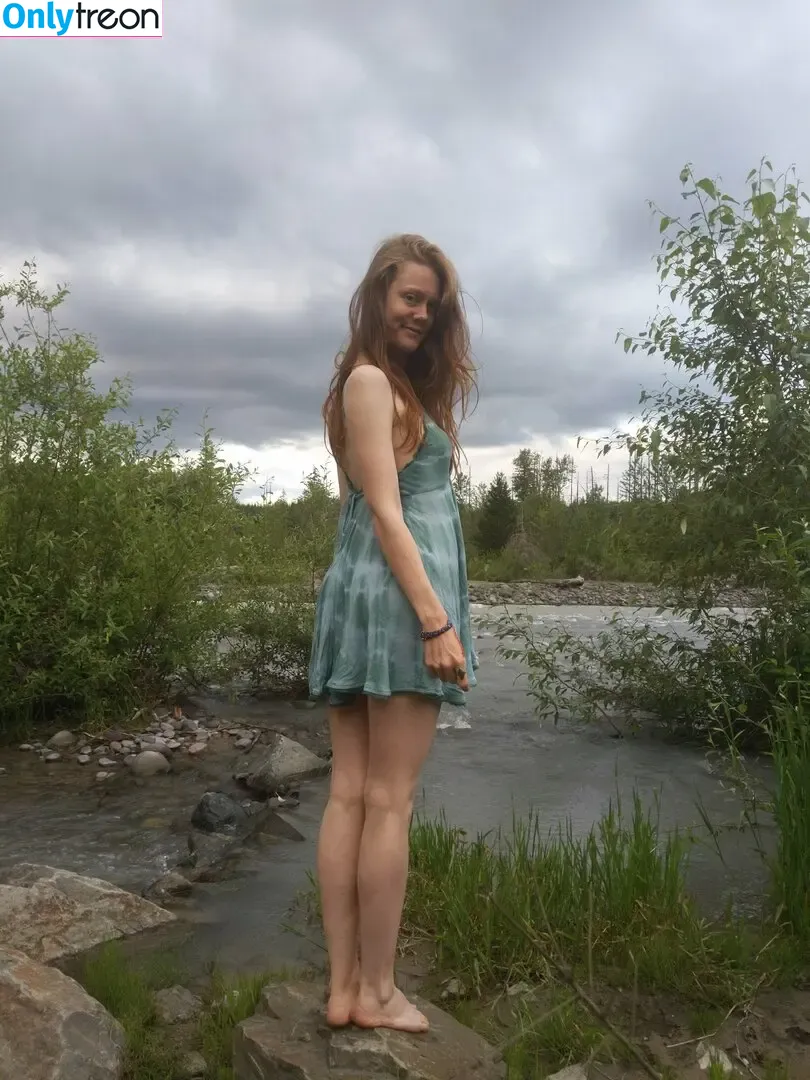 Naughtyfox89 nude photo #0018 (Sexylewdfox89 / Sexyredfox89 / yourfay89)