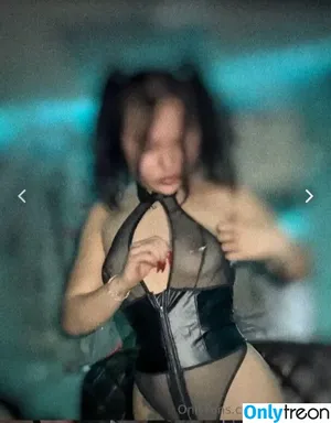 Naughtygirll / m.a.g.d.a.l.e.n.a.a_ / naugtygirll nude photo #0001