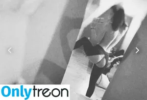 Naughtygirll / m.a.g.d.a.l.e.n.a.a_ / naugtygirll nude photo #0002