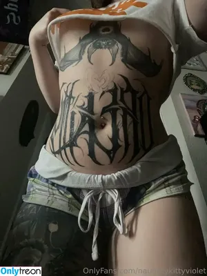 naughtykittyviolet / naughty.violet.evergreen nude photo #0010