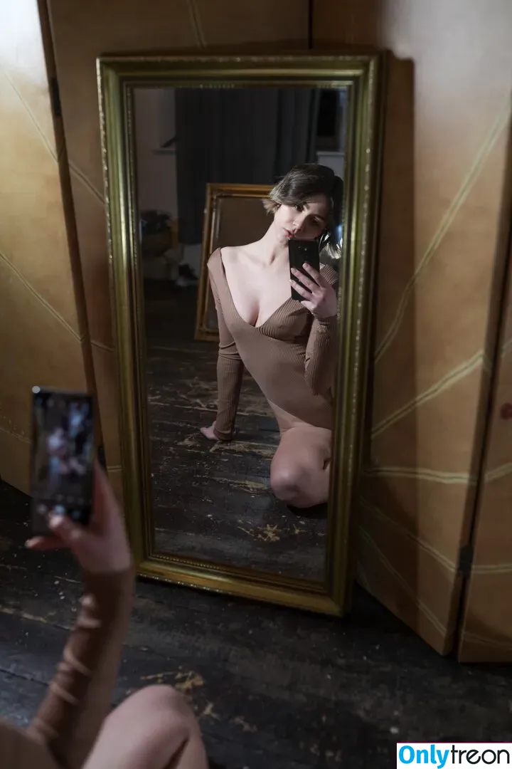 Nausicaa Yami nude photo #0302 (Elena Salvi / NausicaaYami / babel.ena / nausicaa_yami / nausicaa_yami_)