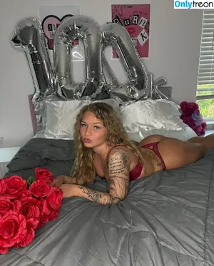 Navaya Marie / Vayvay2 / navayamarie nude photo #0027