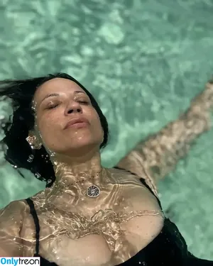 Navi Rawat / navirawat фото голая #0015