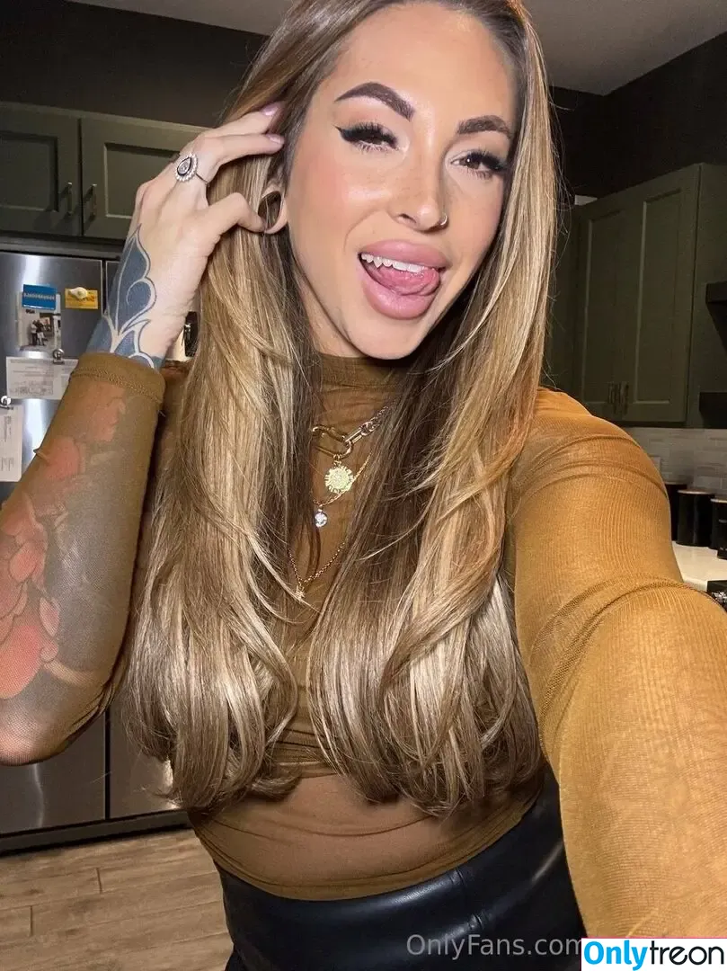 nay_lynn nude photo #0005 (nay_lynn)