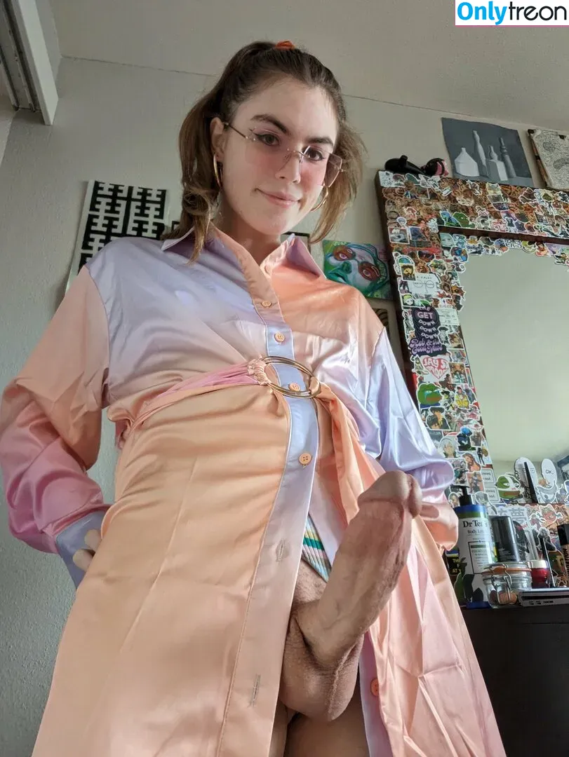 Nayomo nude photo #0206 (Nayomo2 / nayomi.__)