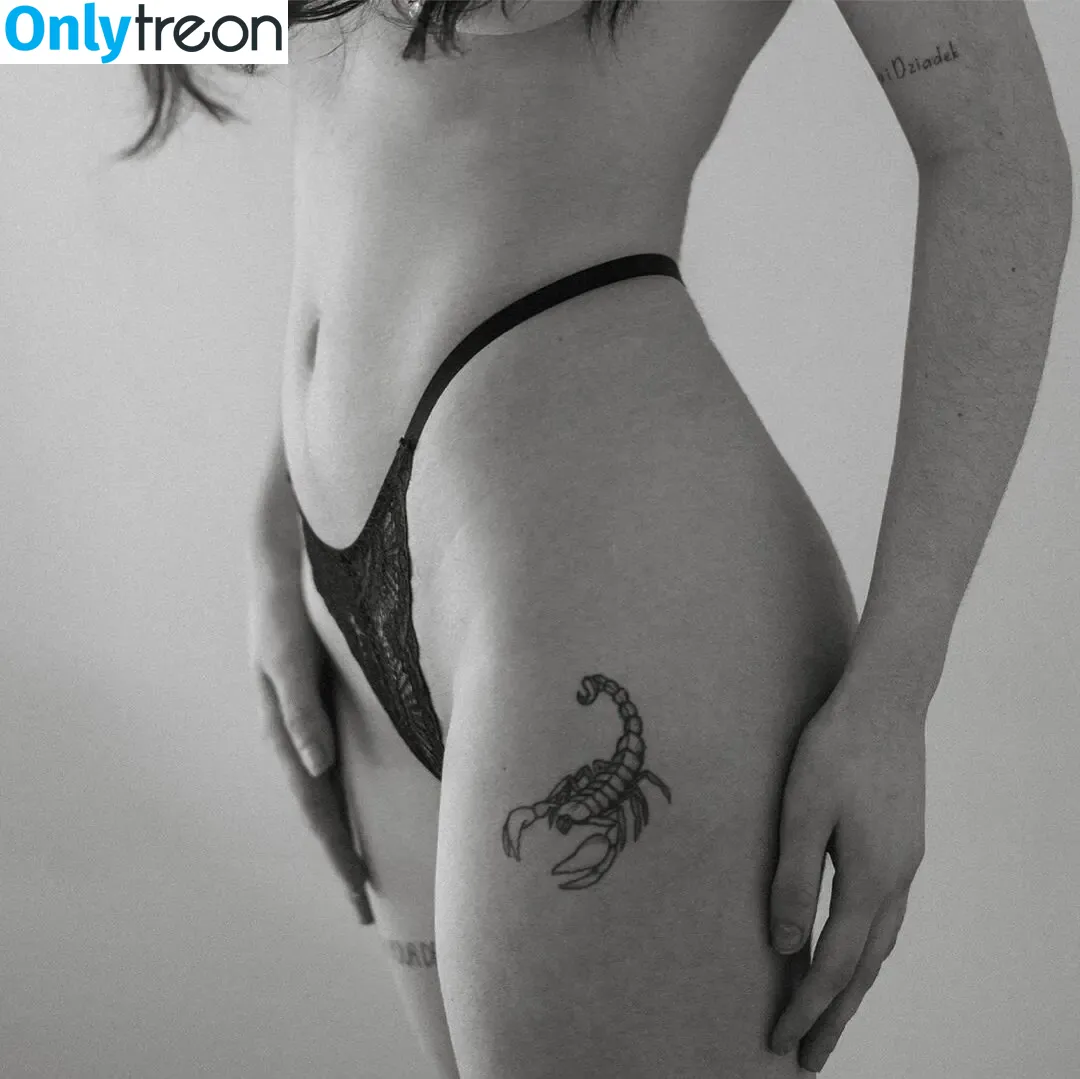 Ncommenana nude photo #0072 (Ncommenana)
